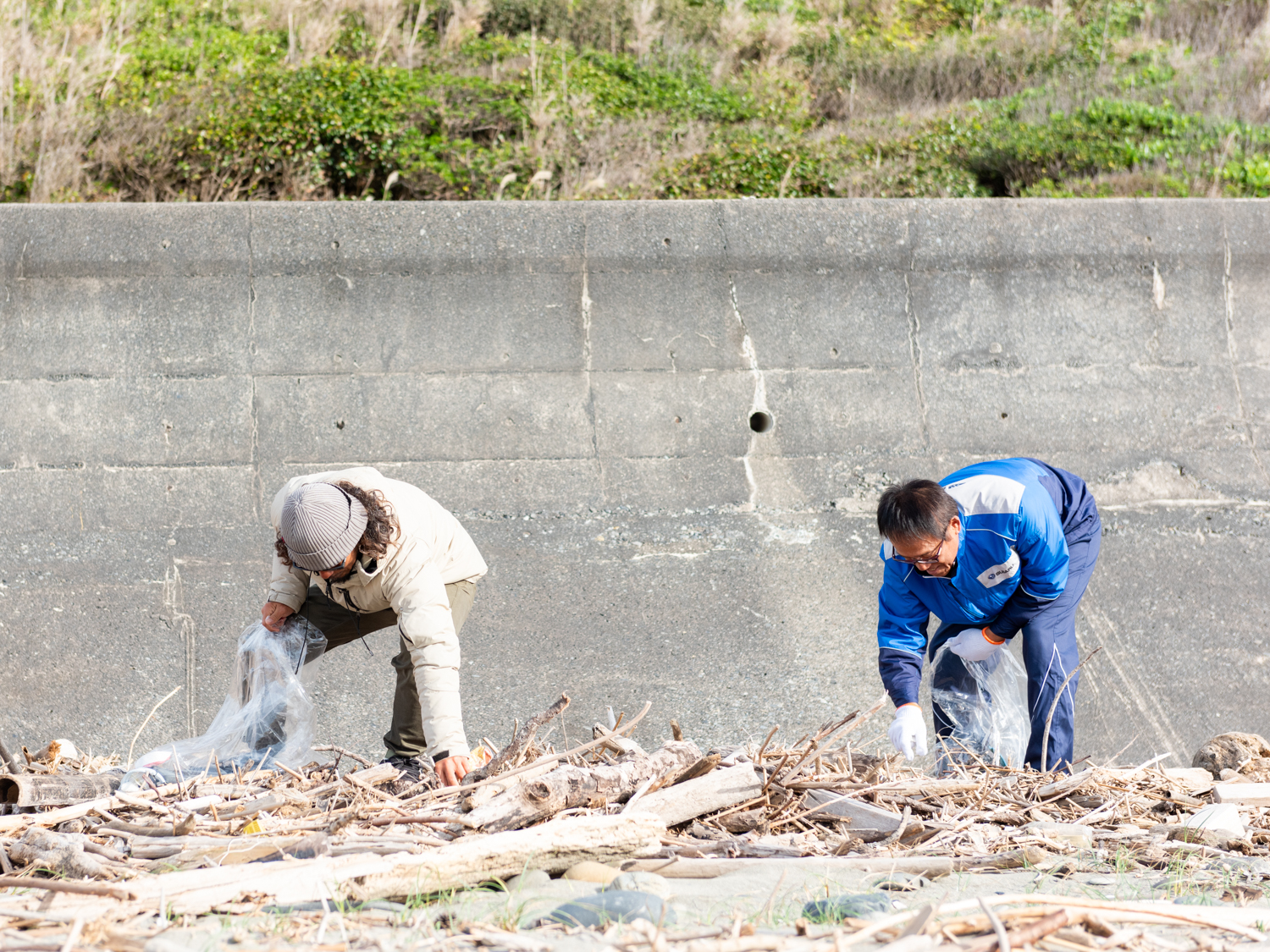 251102_ビーチクリーン_04
