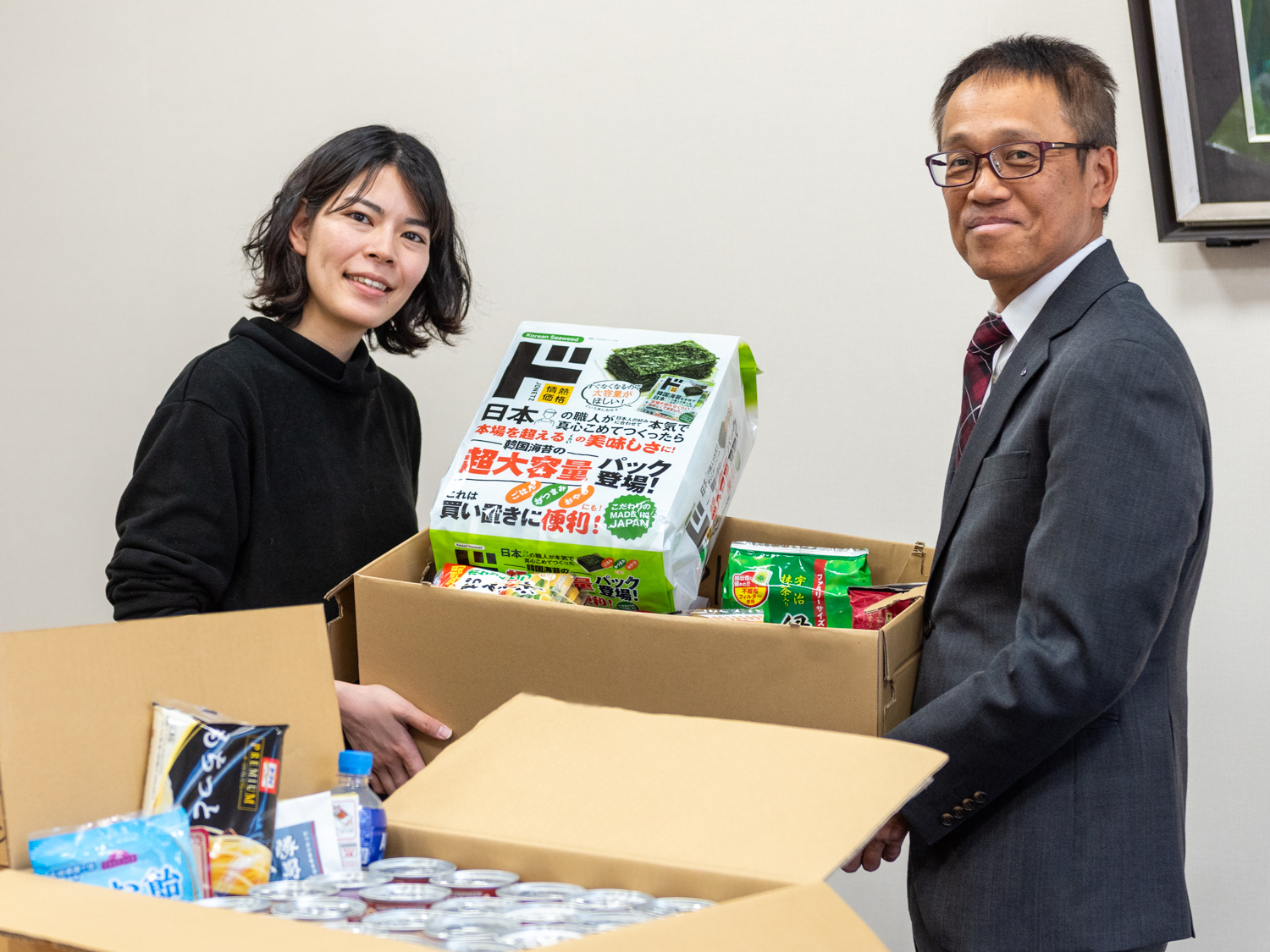 静岡スバル全店舗にて【 フードドライブ vol.2 】開催。地域の子ども食堂へ食材をお渡ししました！